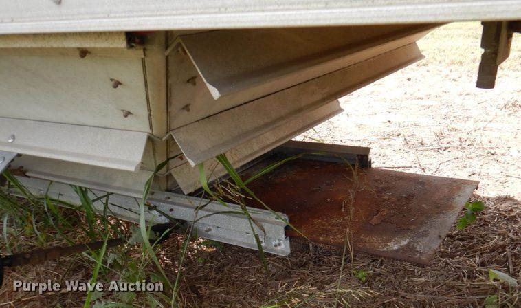 image for item DA5267 1999 Wilson DWH-400 double hopper bottom grain trailer