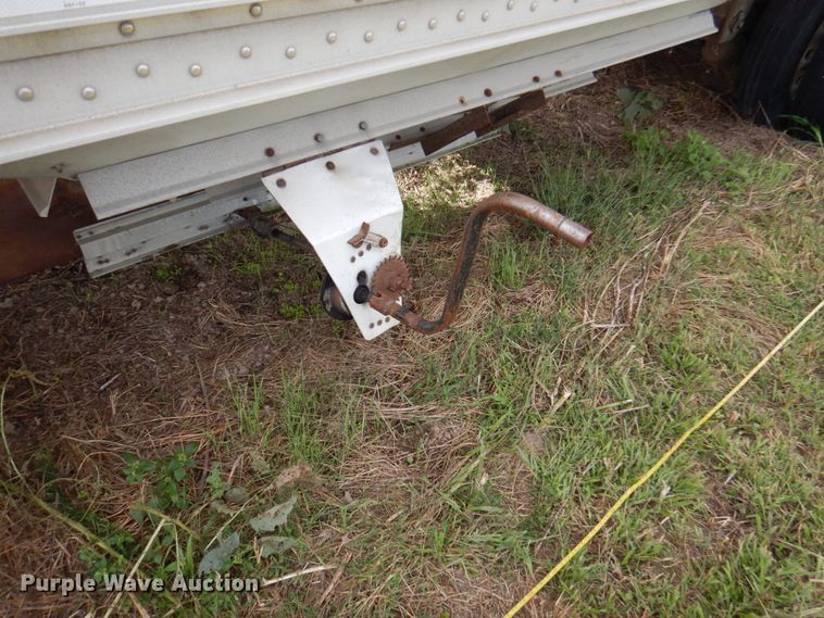 image for item DA5267 1999 Wilson DWH-400 double hopper bottom grain trailer