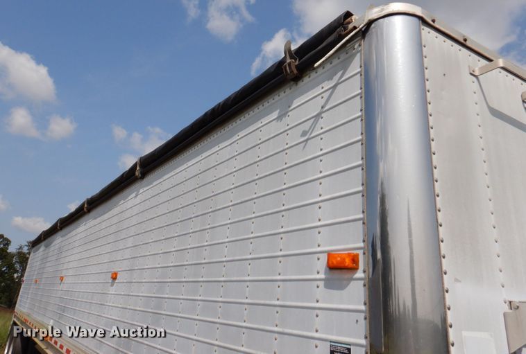 image for item DA5267 1999 Wilson DWH-400 double hopper bottom grain trailer