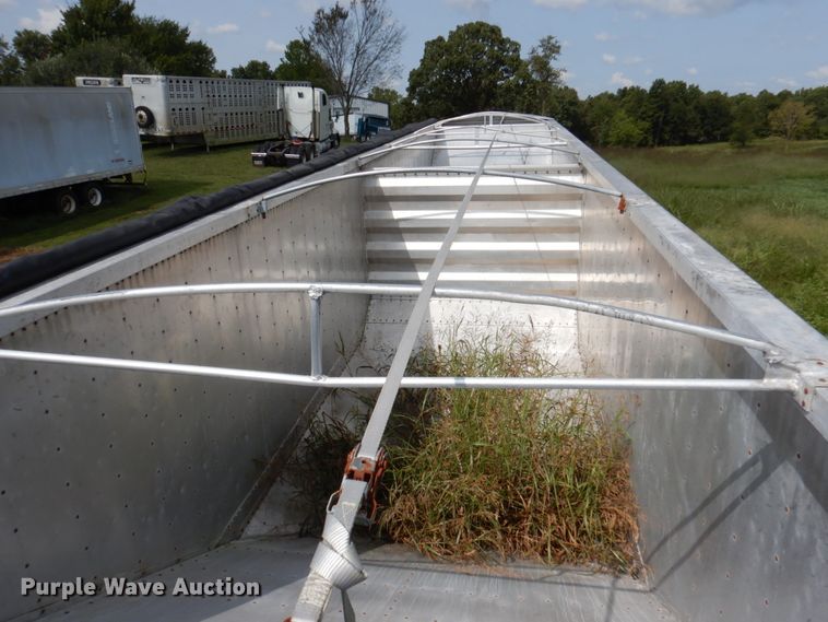 image for item DA5267 1999 Wilson DWH-400 double hopper bottom grain trailer