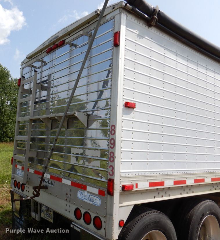 image for item DA5267 1999 Wilson DWH-400 double hopper bottom grain trailer