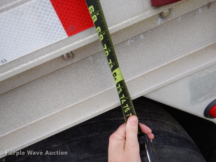 image for item DA5267 1999 Wilson DWH-400 double hopper bottom grain trailer