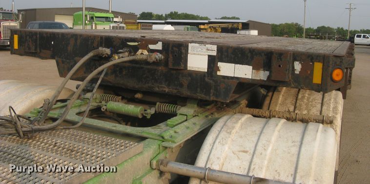 image for item DC1449 2001 Fontaine EDFT-6-8048WSAWK drop deck trailer