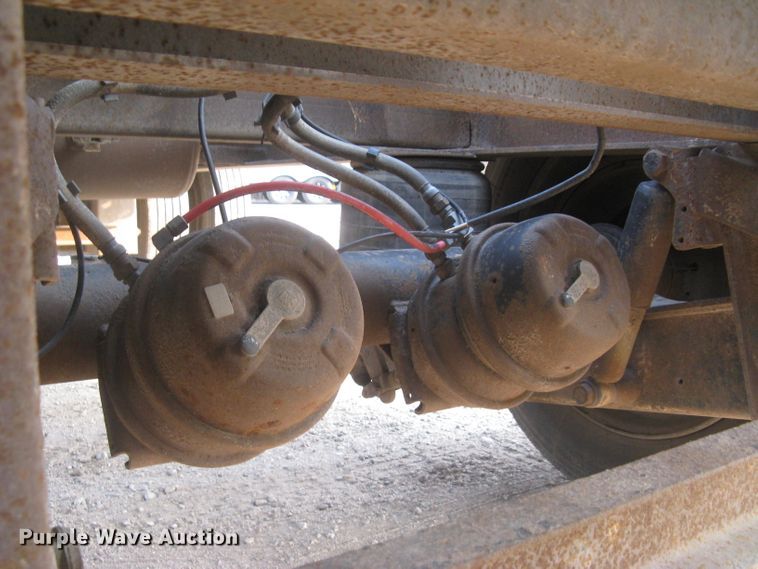 image for item DC1449 2001 Fontaine EDFT-6-8048WSAWK drop deck trailer