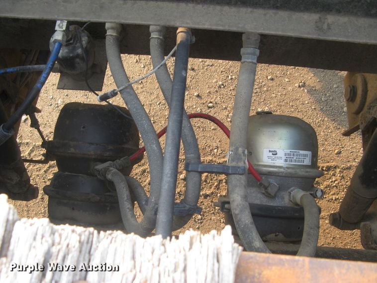 image for item DC1449 2001 Fontaine EDFT-6-8048WSAWK drop deck trailer