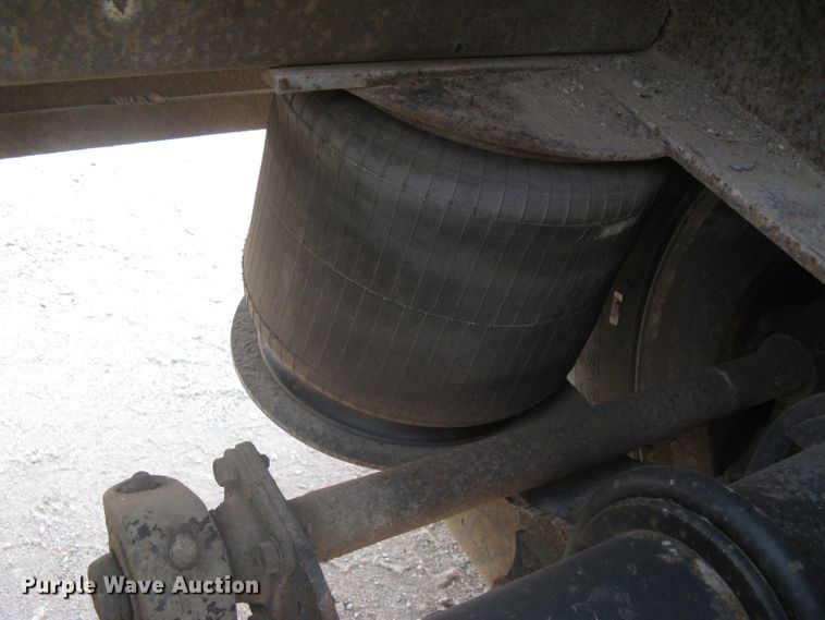 image for item DC1449 2001 Fontaine EDFT-6-8048WSAWK drop deck trailer