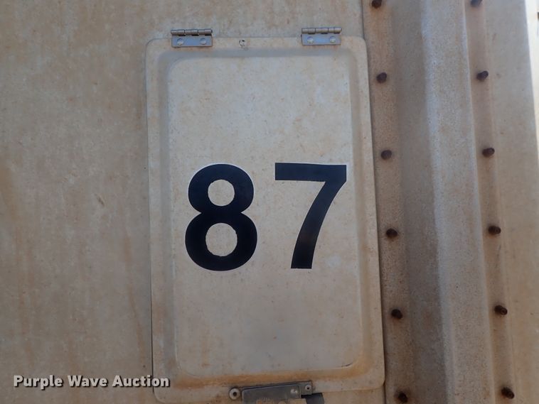 image for item DC1452 2002 Guthrie Wilkens GWFT50 walking floor trailer