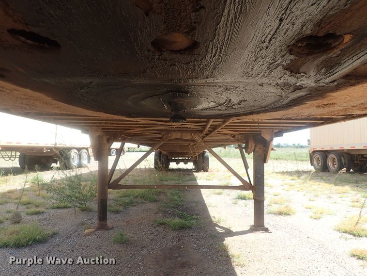 image for item DC1452 2002 Guthrie Wilkens GWFT50 walking floor trailer