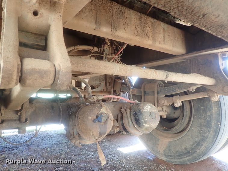 image for item DC1452 2002 Guthrie Wilkens GWFT50 walking floor trailer