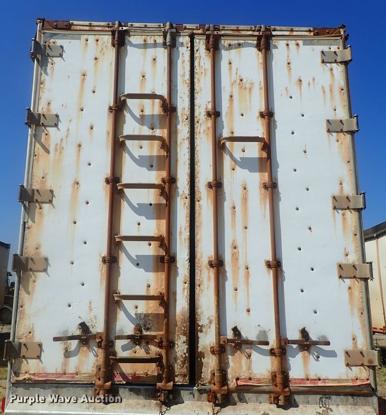 image for item DC1452 2002 Guthrie Wilkens GWFT50 walking floor trailer