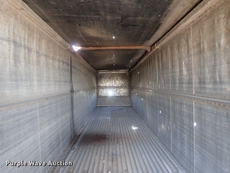 image for item DC1452 2002 Guthrie Wilkens GWFT50 walking floor trailer