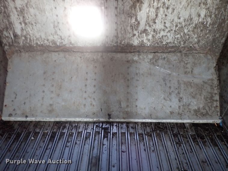 image for item DC1452 2002 Guthrie Wilkens GWFT50 walking floor trailer