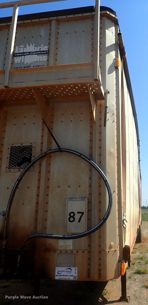 image for item DC1452 2002 Guthrie Wilkens GWFT50 walking floor trailer