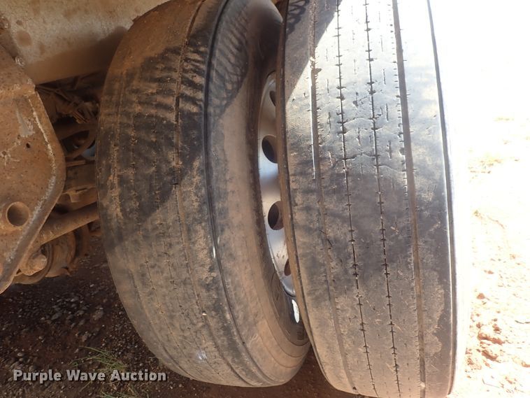 image for item DC1452 2002 Guthrie Wilkens GWFT50 walking floor trailer