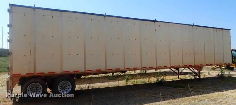 image for item DC1453 2002 Guthrie Wilkens GWFT50 walking floor trailer