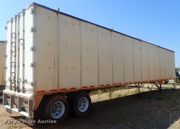 image for item DC1453 2002 Guthrie Wilkens GWFT50 walking floor trailer