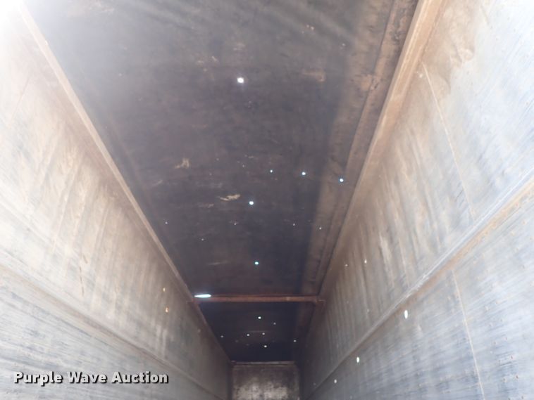 image for item DC1453 2002 Guthrie Wilkens GWFT50 walking floor trailer