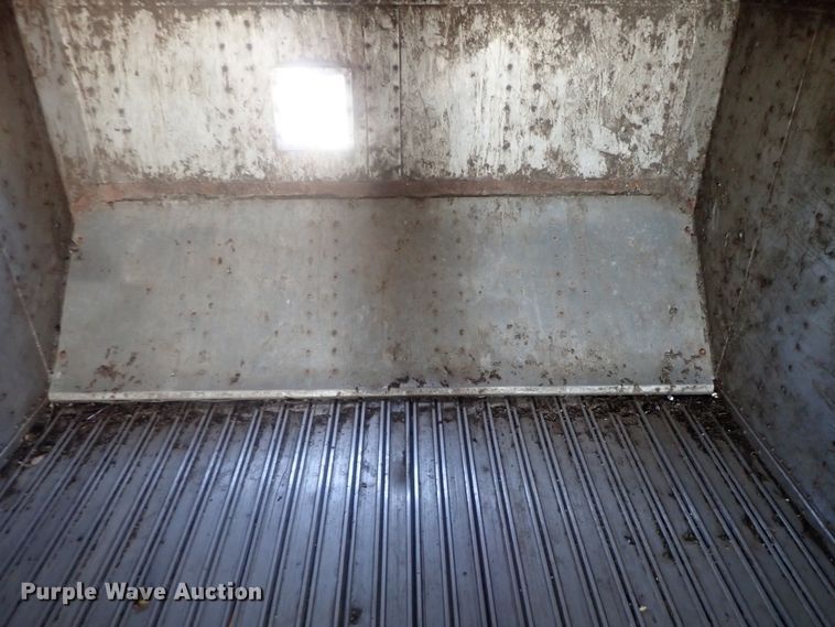 image for item DC1453 2002 Guthrie Wilkens GWFT50 walking floor trailer