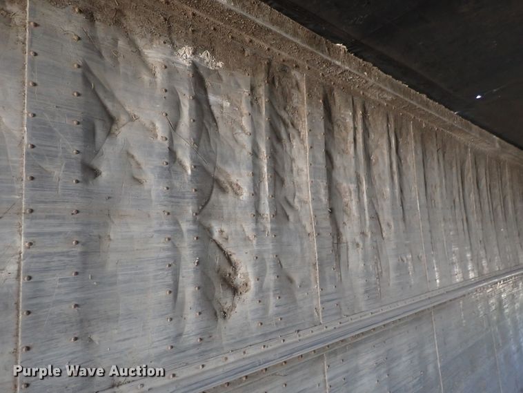 image for item DC1453 2002 Guthrie Wilkens GWFT50 walking floor trailer