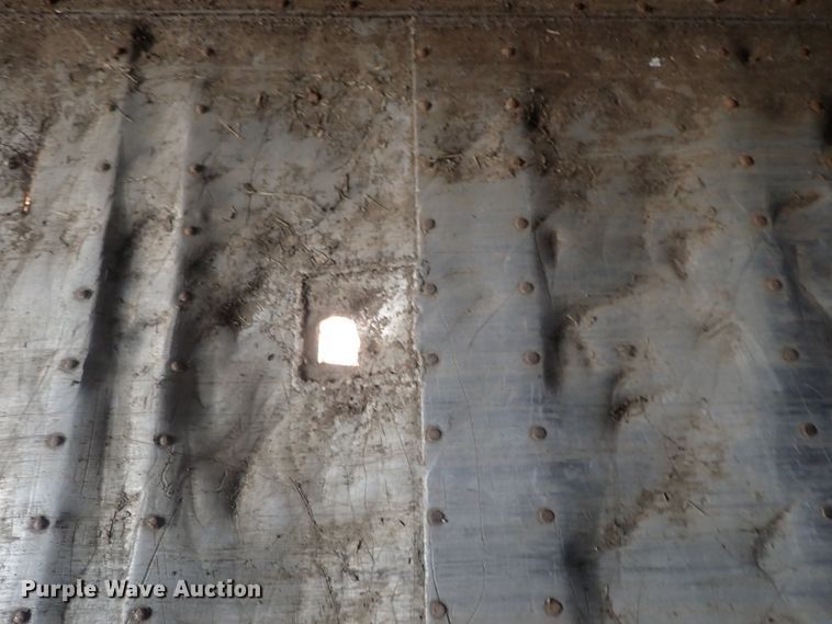 image for item DC1453 2002 Guthrie Wilkens GWFT50 walking floor trailer