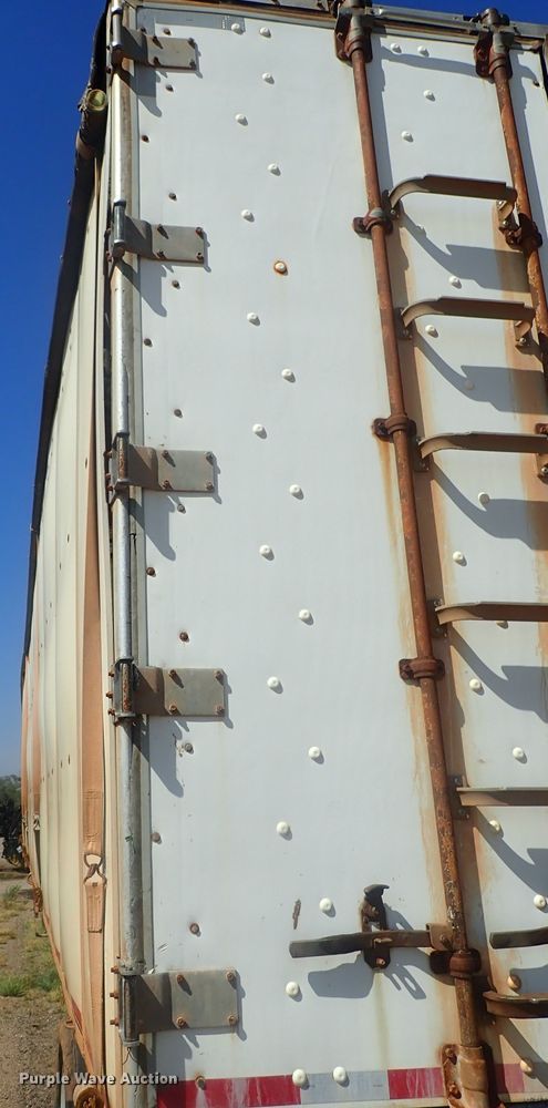 image for item DC1453 2002 Guthrie Wilkens GWFT50 walking floor trailer