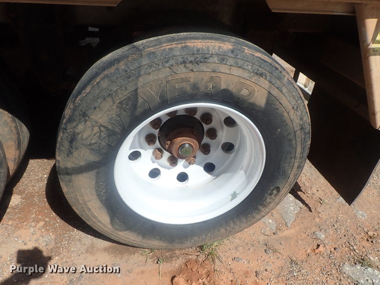 image for item DC1453 2002 Guthrie Wilkens GWFT50 walking floor trailer