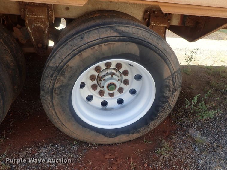 image for item DC1453 2002 Guthrie Wilkens GWFT50 walking floor trailer