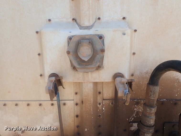 image for item DC1454 2002 Guthrie Wilkens GWFT50 walking floor trailer