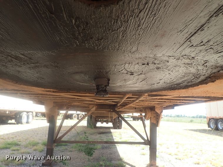 image for item DC1454 2002 Guthrie Wilkens GWFT50 walking floor trailer