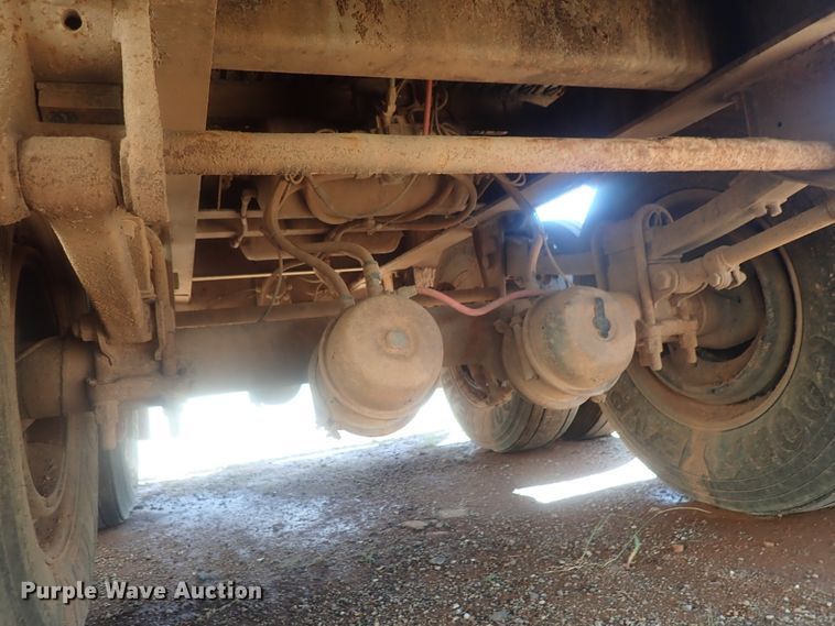 image for item DC1454 2002 Guthrie Wilkens GWFT50 walking floor trailer