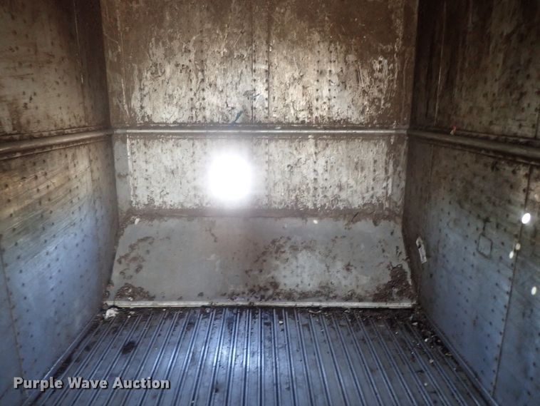 image for item DC1454 2002 Guthrie Wilkens GWFT50 walking floor trailer