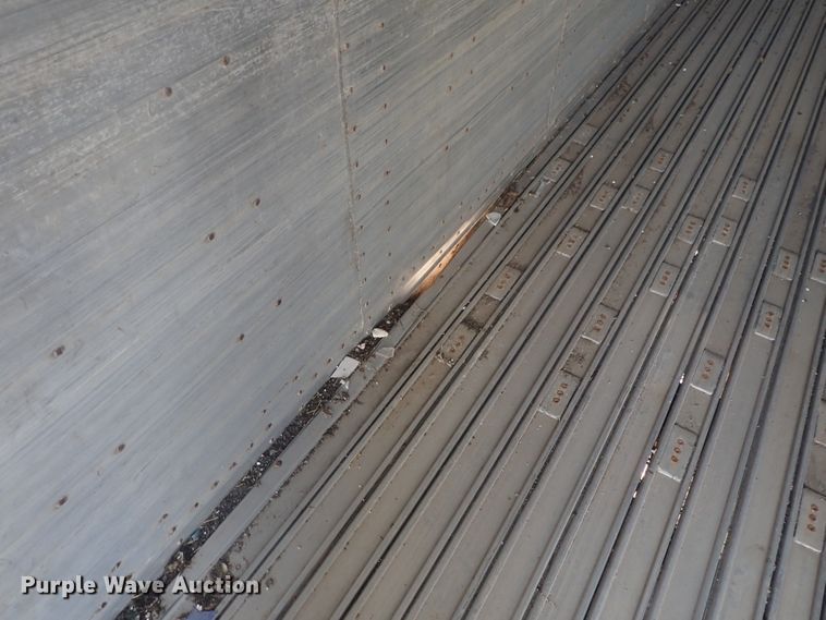 image for item DC1454 2002 Guthrie Wilkens GWFT50 walking floor trailer