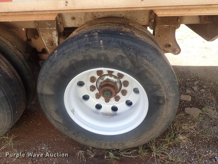 image for item DC1454 2002 Guthrie Wilkens GWFT50 walking floor trailer