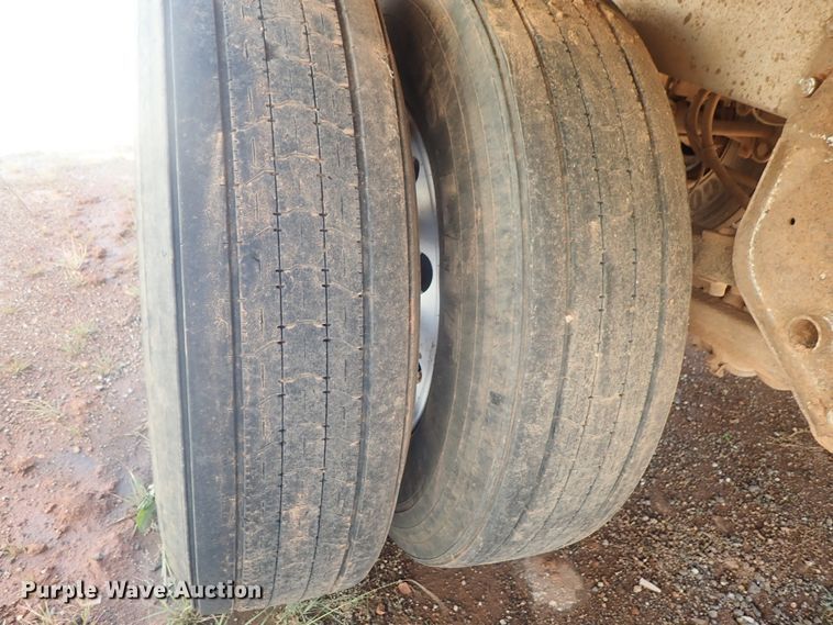 image for item DC1454 2002 Guthrie Wilkens GWFT50 walking floor trailer