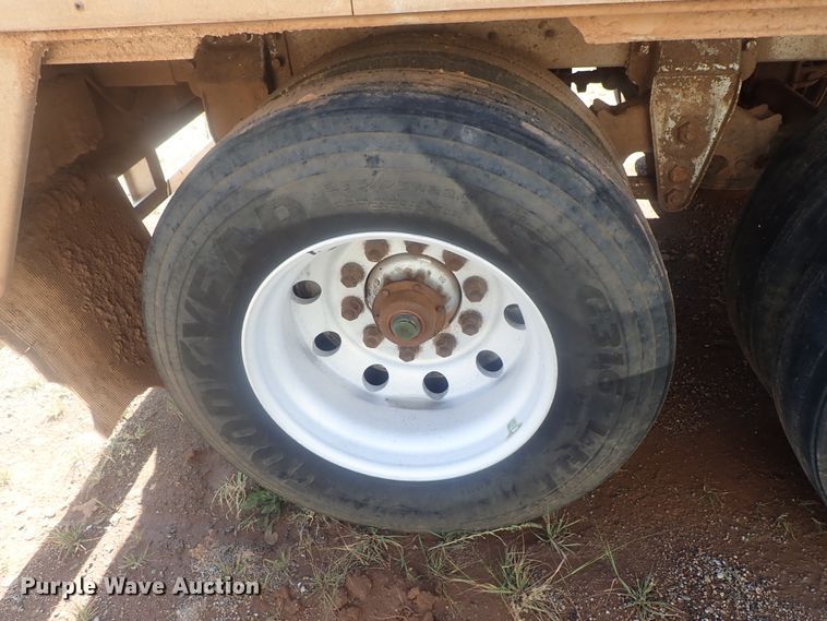 image for item DC1454 2002 Guthrie Wilkens GWFT50 walking floor trailer