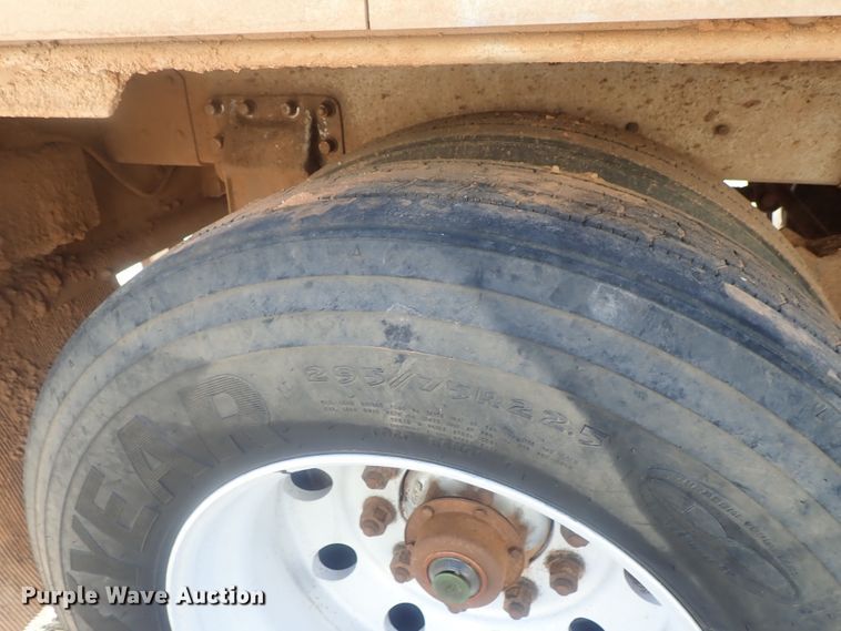 image for item DC1454 2002 Guthrie Wilkens GWFT50 walking floor trailer