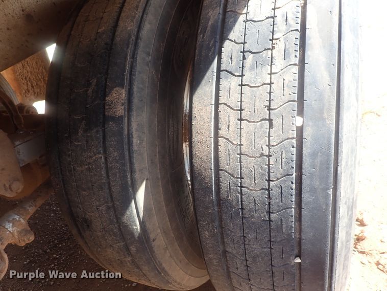 image for item DC1454 2002 Guthrie Wilkens GWFT50 walking floor trailer