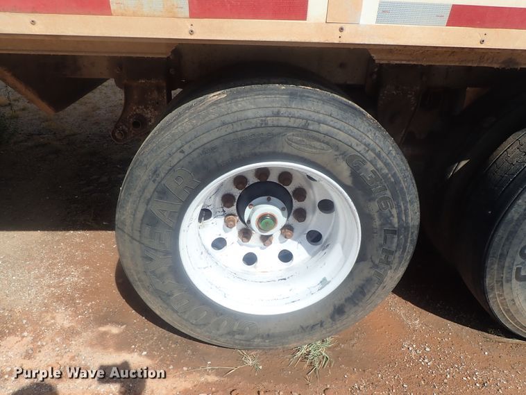 image for item DC1454 2002 Guthrie Wilkens GWFT50 walking floor trailer