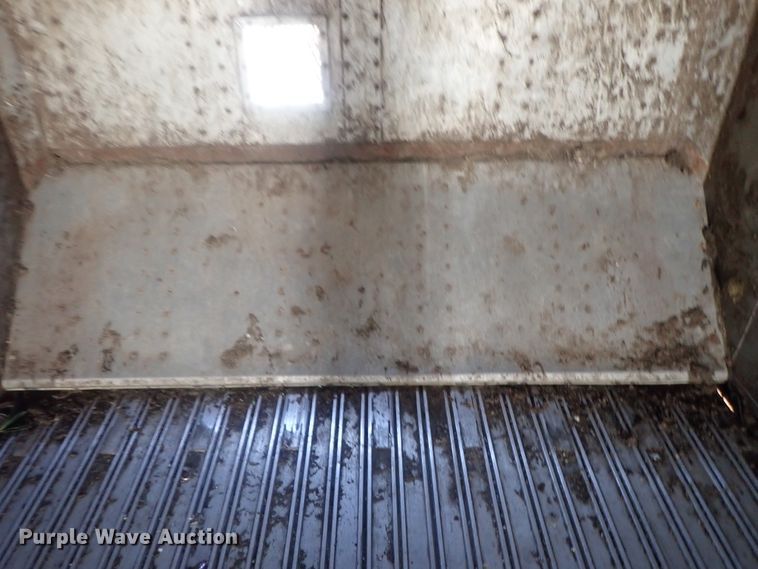 image for item DC1455 2002 Guthrie Wilkens GWFT50 walking floor trailer