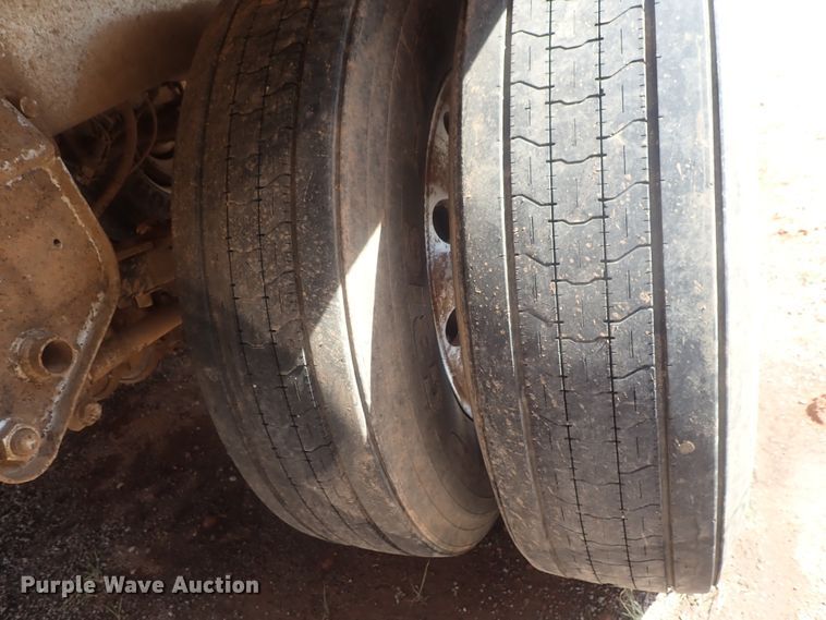 image for item DC1455 2002 Guthrie Wilkens GWFT50 walking floor trailer