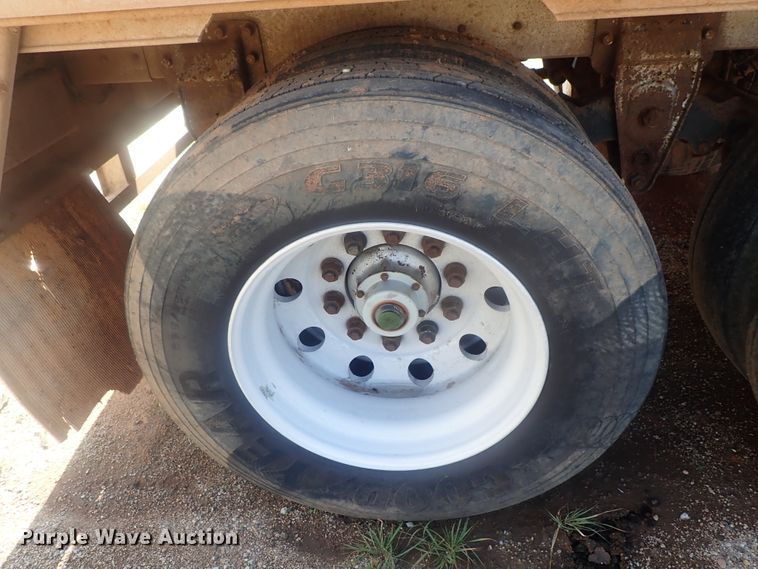 image for item DC1455 2002 Guthrie Wilkens GWFT50 walking floor trailer