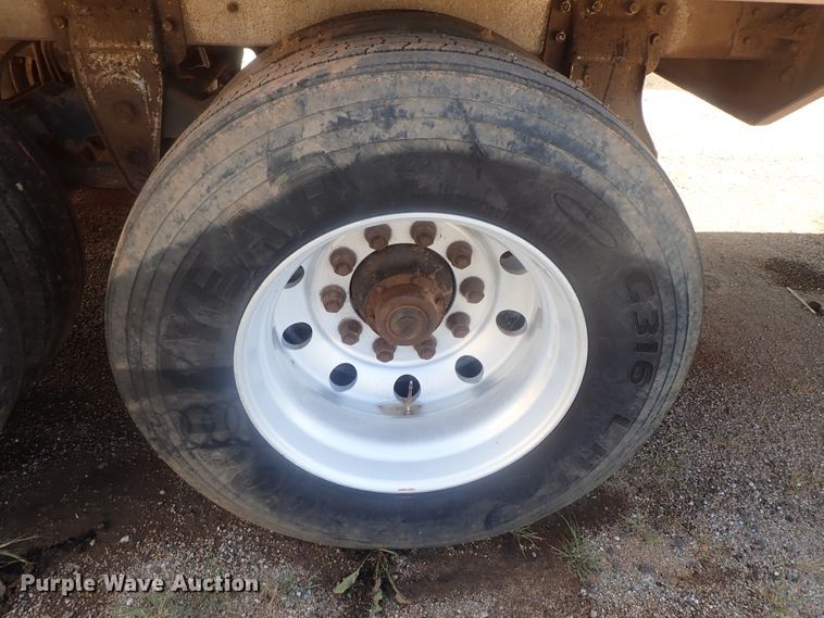 image for item DC1455 2002 Guthrie Wilkens GWFT50 walking floor trailer