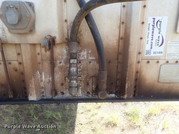 image for item DC1456 2002 Guthrie Wilkens GWFT50 walking floor trailer