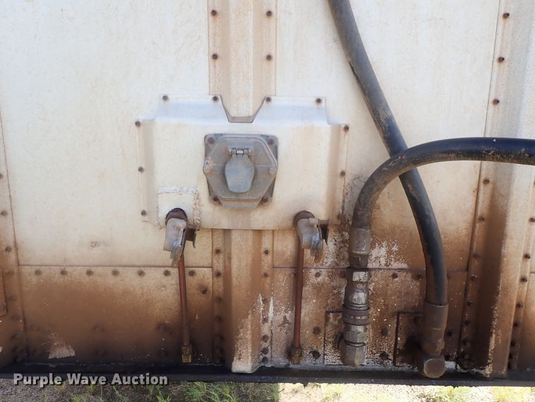 image for item DC1456 2002 Guthrie Wilkens GWFT50 walking floor trailer