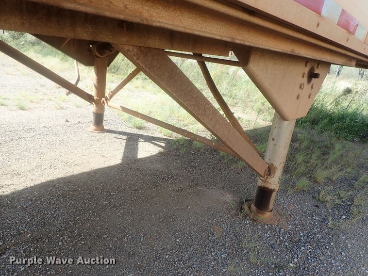 image for item DC1456 2002 Guthrie Wilkens GWFT50 walking floor trailer