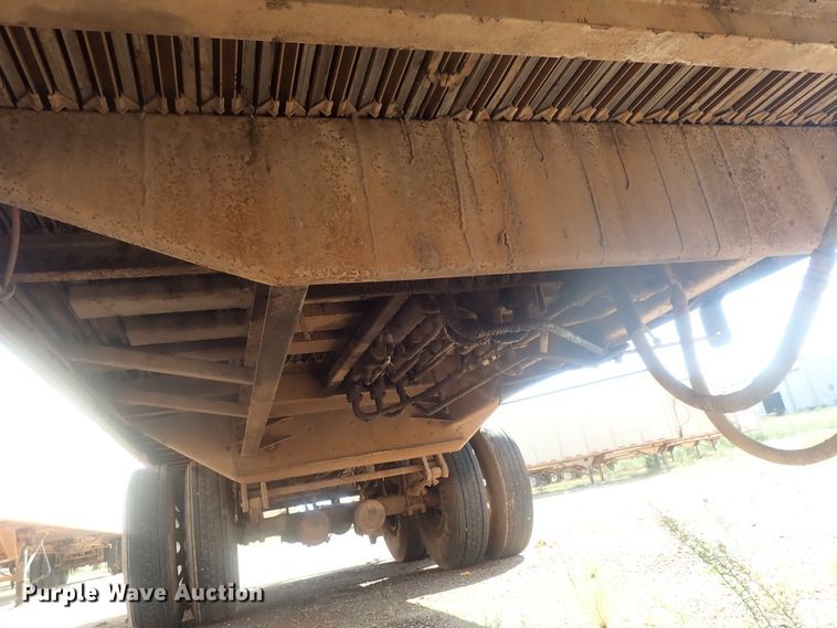 image for item DC1456 2002 Guthrie Wilkens GWFT50 walking floor trailer