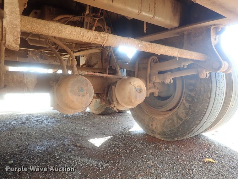 image for item DC1456 2002 Guthrie Wilkens GWFT50 walking floor trailer