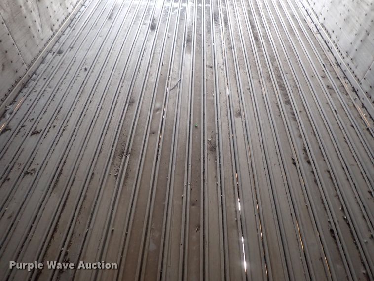 image for item DC1456 2002 Guthrie Wilkens GWFT50 walking floor trailer