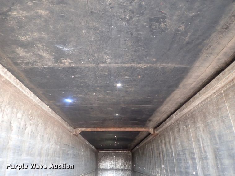 image for item DC1456 2002 Guthrie Wilkens GWFT50 walking floor trailer