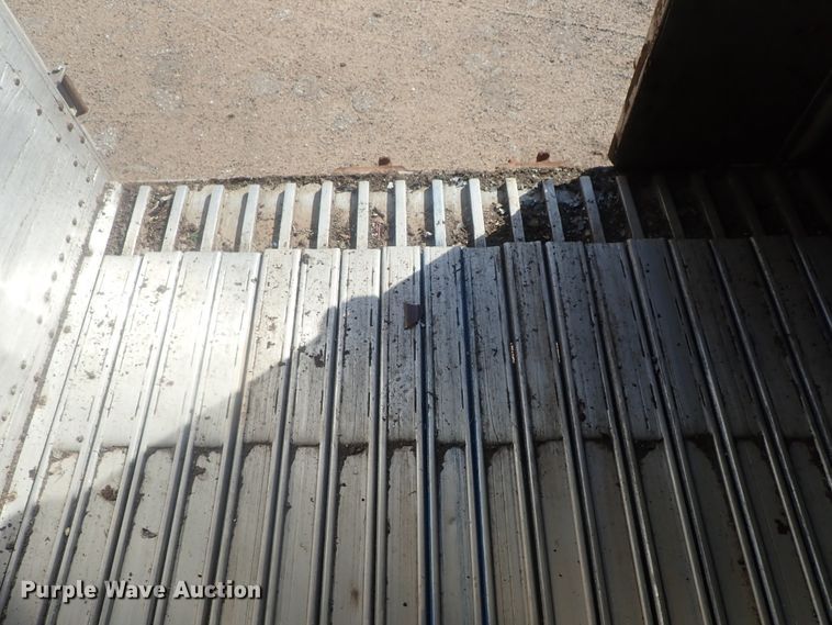 image for item DC1456 2002 Guthrie Wilkens GWFT50 walking floor trailer